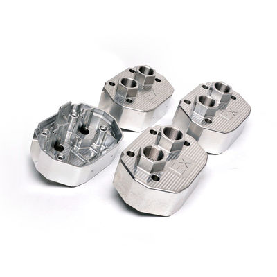 Bewerkte aluminium-gewerkte onderdelen geanodiseerde afwerking Automobiele toepassingen CNC-draaionderdelen