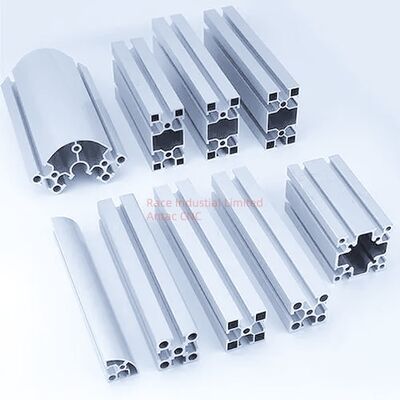 Gestraald afgewerkte aluminium extrusieprofielen met aangepaste afmetingen en gratis monsters voor architectonisch en industrieel gebruik